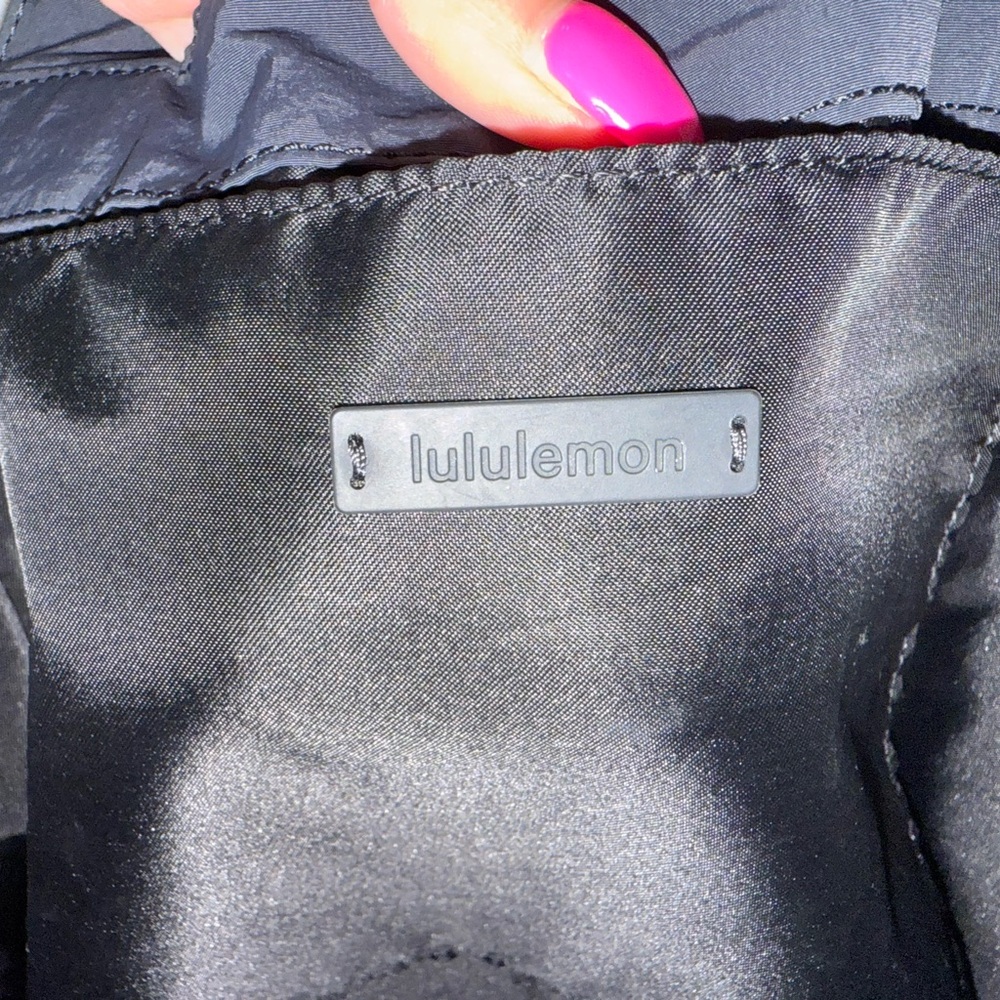 Lululemon Black Tote Bag - Picture 5 of 7